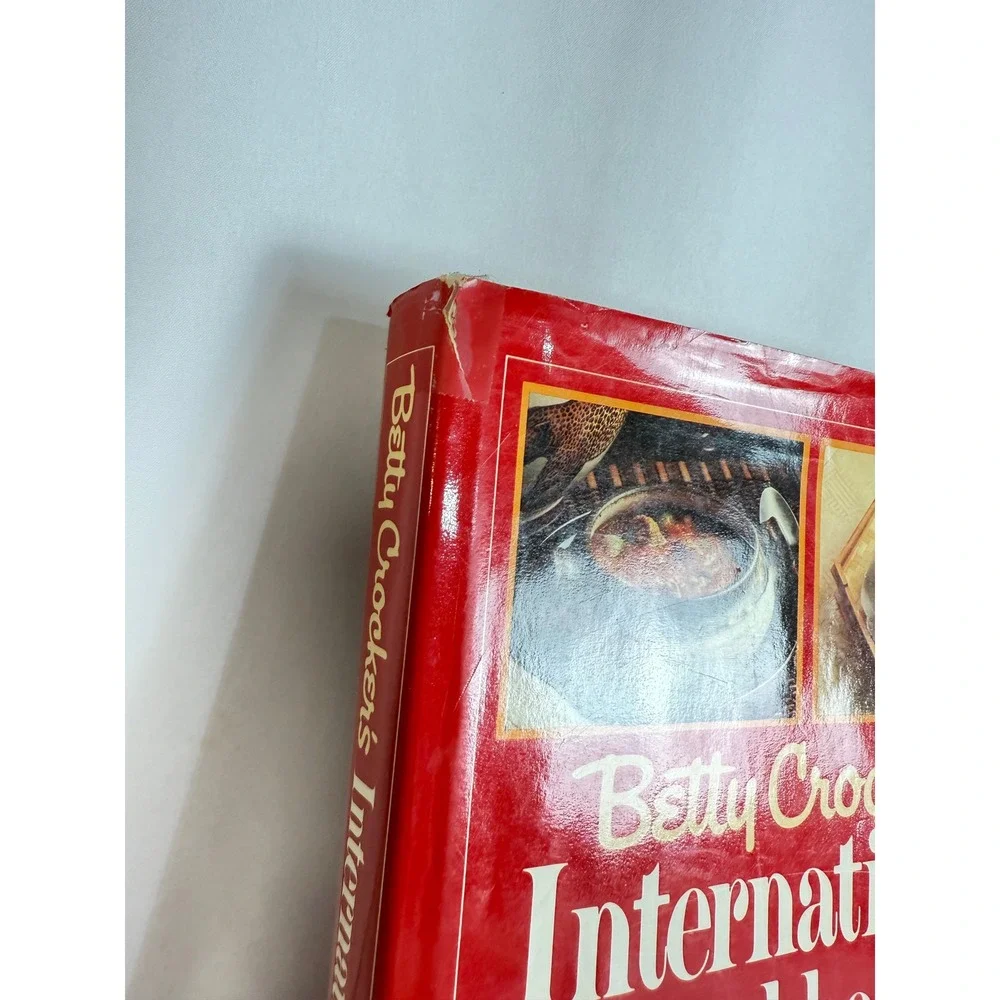 Betty Crocker's International Cookbook VTG 1980 Recipes‎ First Edition